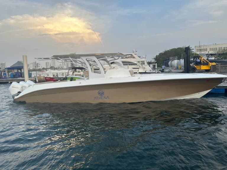 Lancha Luxury Cruiser 41′ en Cartagena (foto 14 de 18)