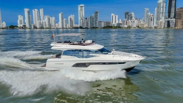 Yate Prestige 520 en Cartagena (foto 2 de 20)