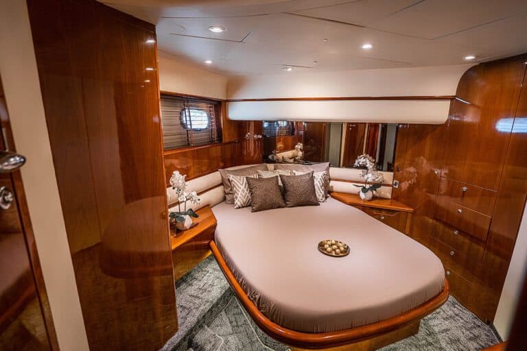 Yate Princess Flybridge 65′ en Cartagena (foto 10 de 20)