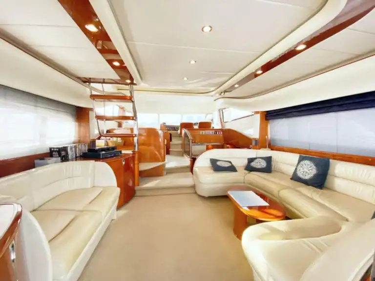 Yate Princess Flybridge 65′ en Cartagena (foto 5 de 20)