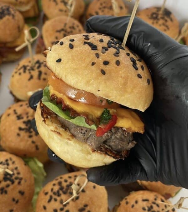 Mini hamburguesas gourmet (12 unidades)