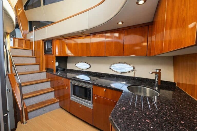 Yate Sunseeker Manhattan 64′ en Cartagena (foto 5 de 20)