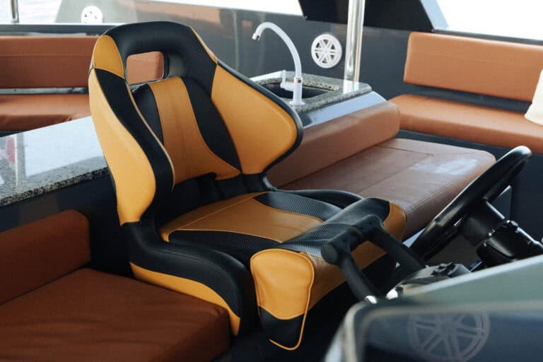 Catamarán de motor Mistral Powercat 45′ en Cartagena (foto 8 de 13)