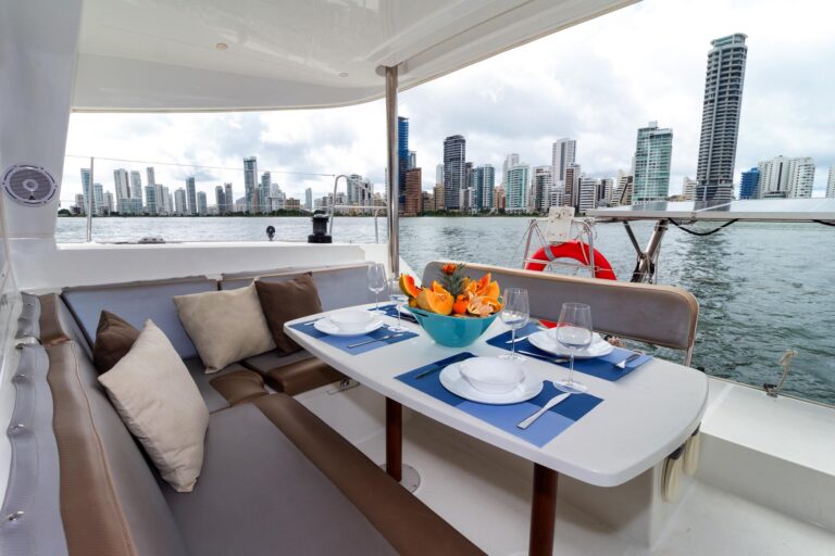 Catamarán de vela Lagoon 400 en Cartagena (foto 19 de 20)