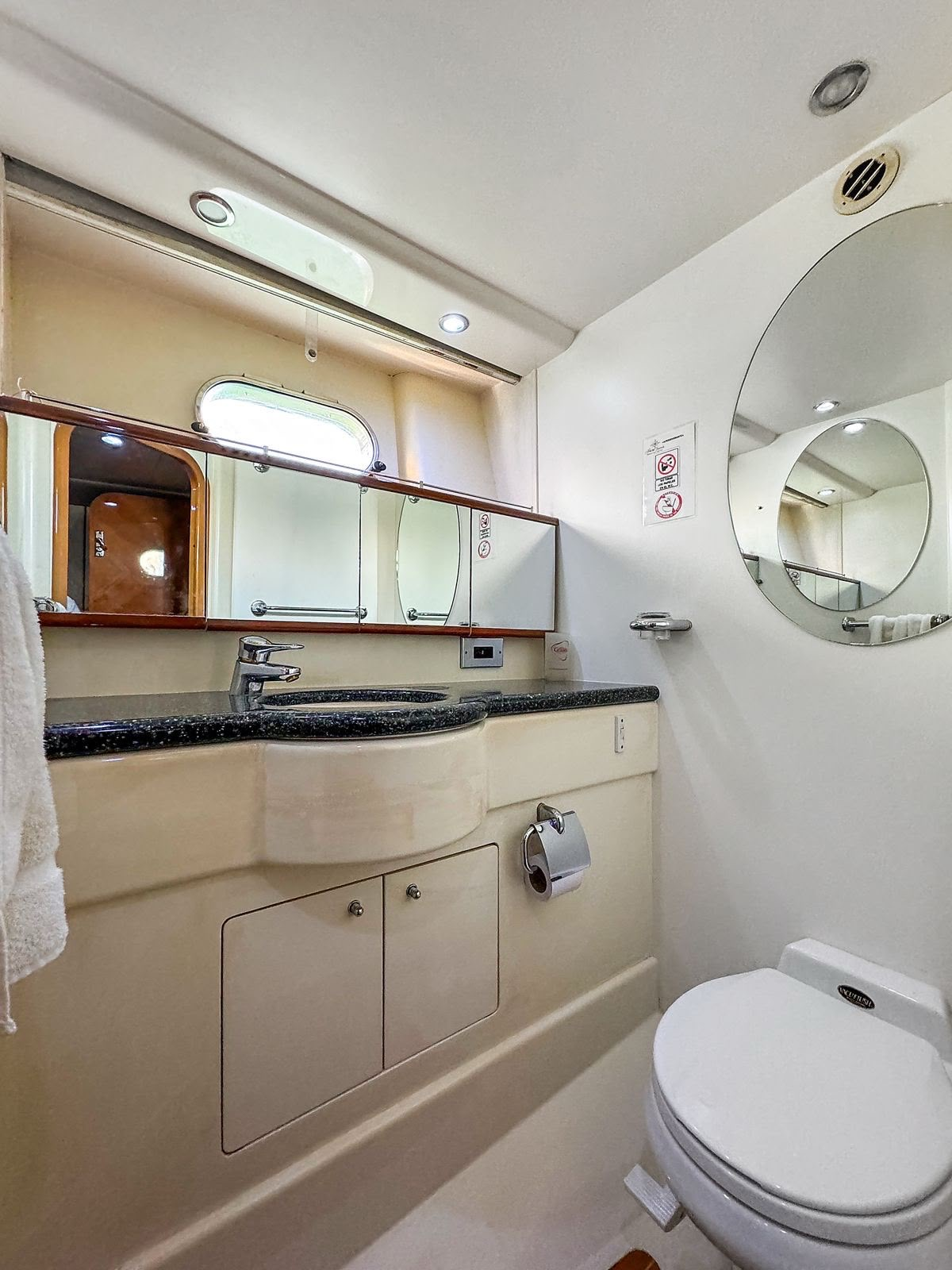 En-suite bathroom vanity