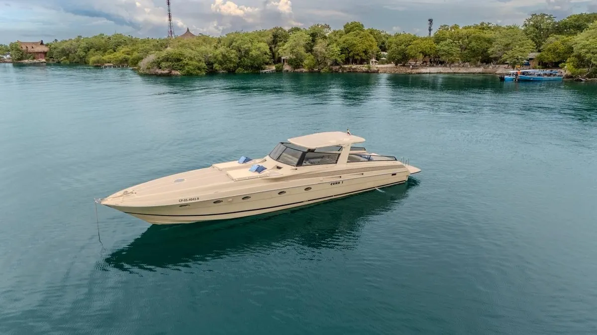 60 ft Cherokee anchored by the mangroves