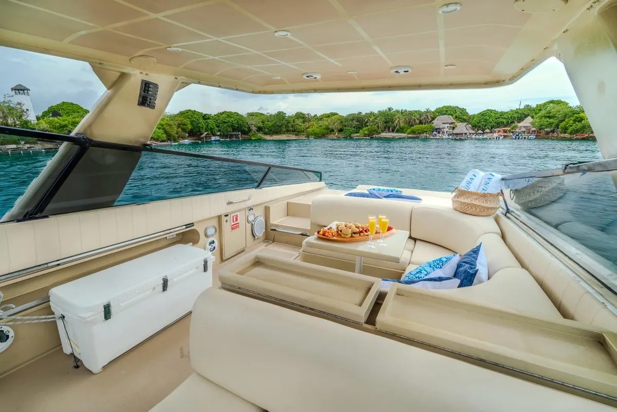 Interior finishes of the 60 ft Cherokee