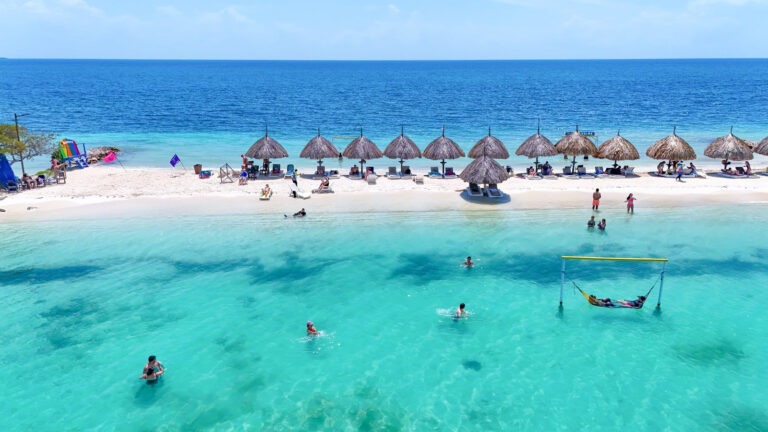Pasadía Isla Palma en el archipiélago de San Bernardo, Cartagena, foto 1