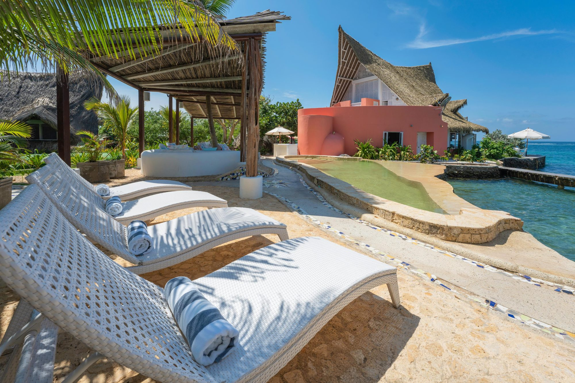 Private villa in the Rosario Islands — island areas and activities