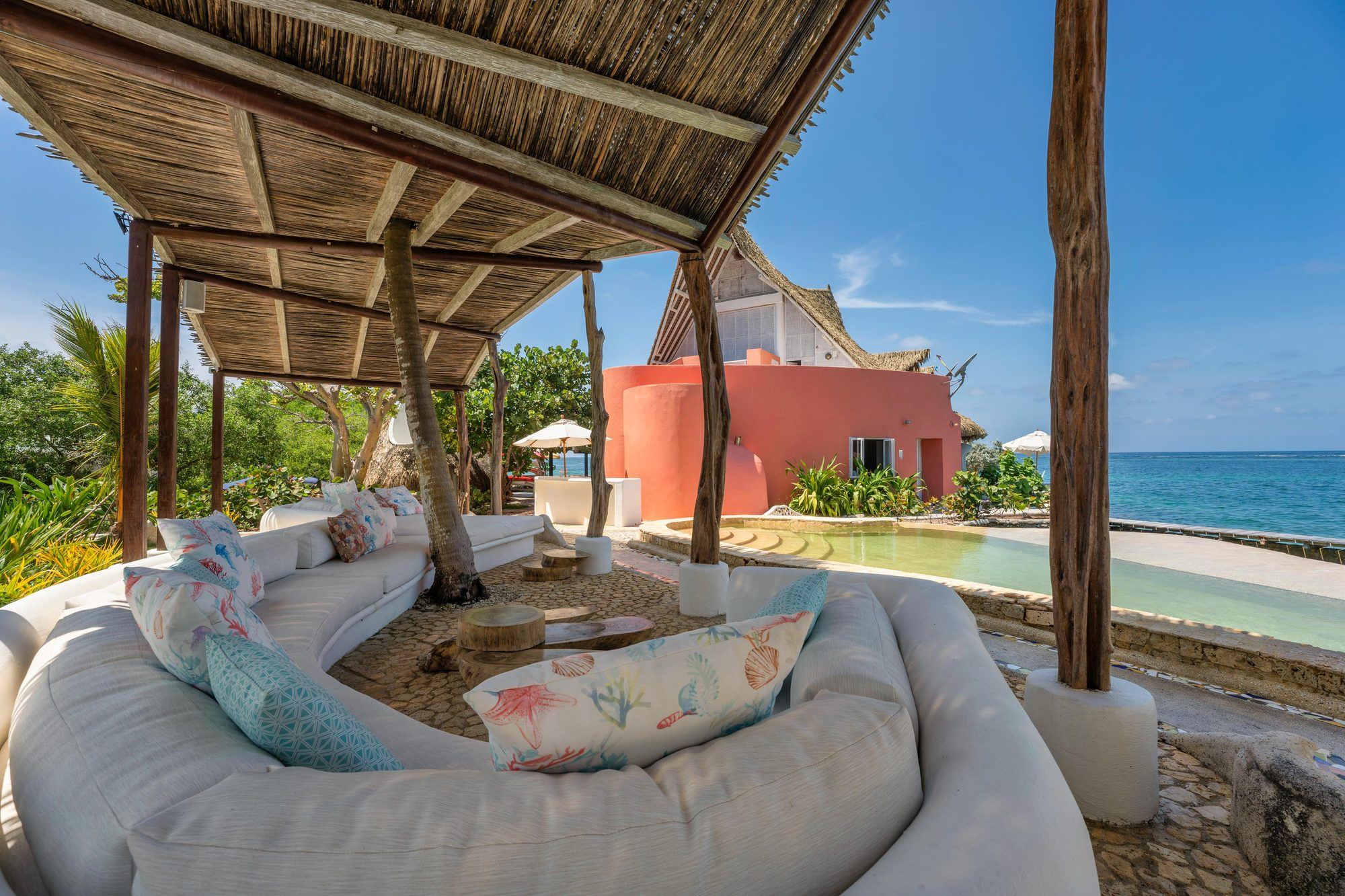 Private villa in the Rosario Islands — island areas and activities