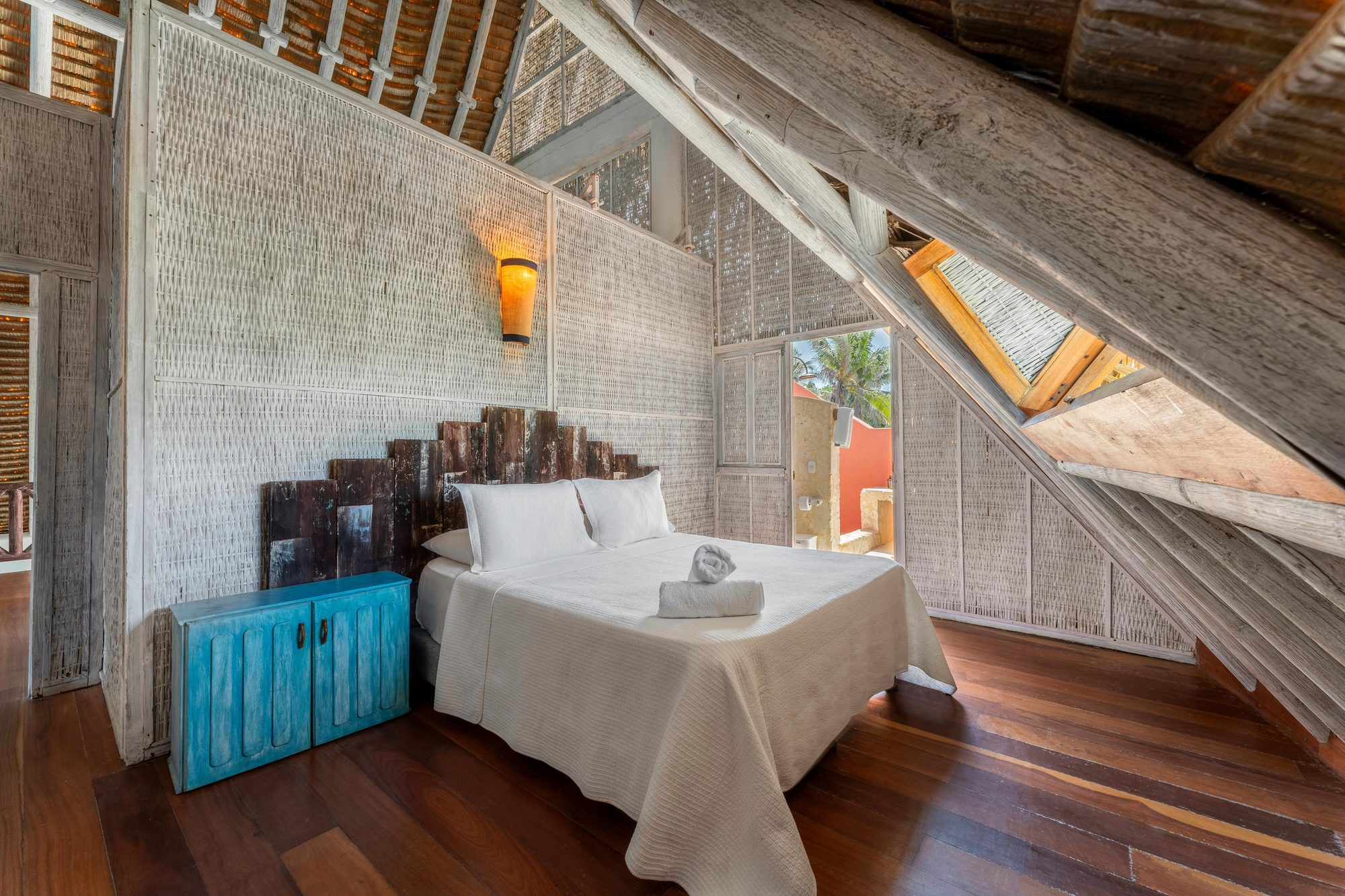 Private villa in the Rosario Islands — Bungalow room with private bath