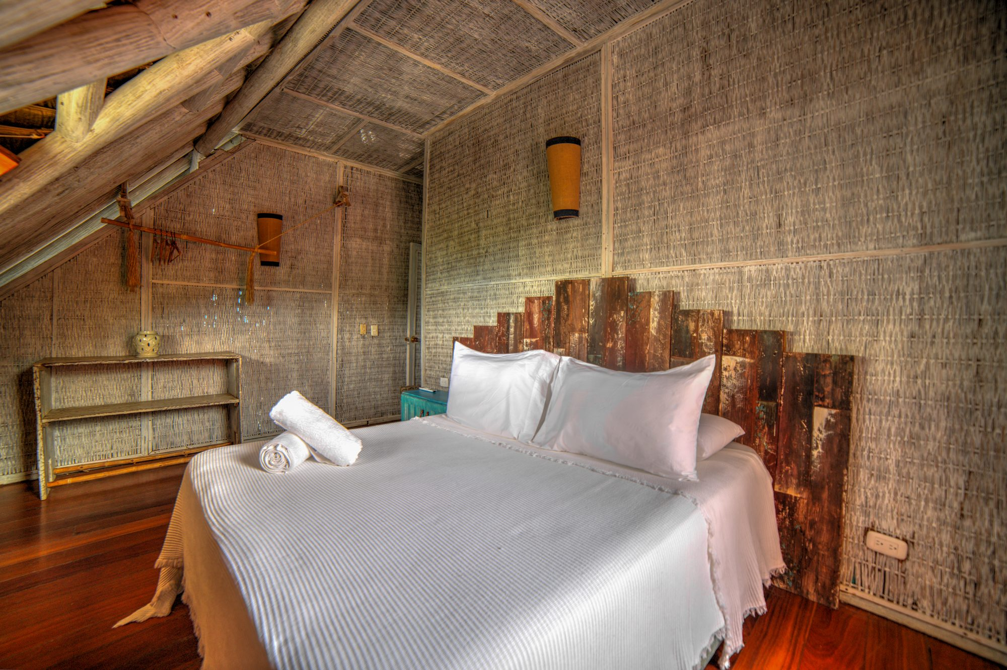 Private villa in the Rosario Islands — Bungalow room with private bath