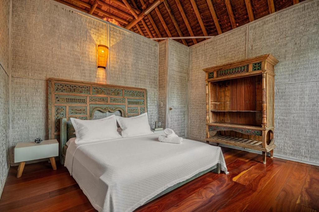 Private villa in the Rosario Islands — Bungalow room with private bath