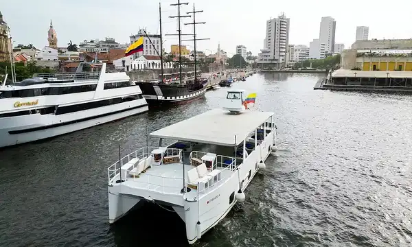 87′ CATAMARAN, party boat for rent in Cartagena
