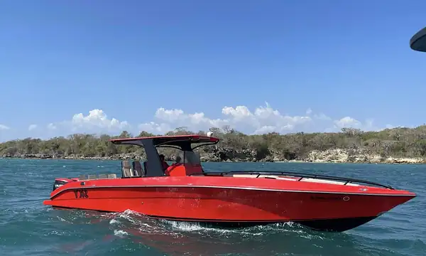 Lancha 39′ Luxury Sport II para alquilar en Cartagena