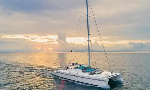 65′ Party Catamaran, party boat for rent in Cartagena