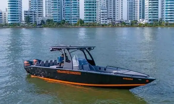 Lancha 34′ Black Series para alquilar en Cartagena