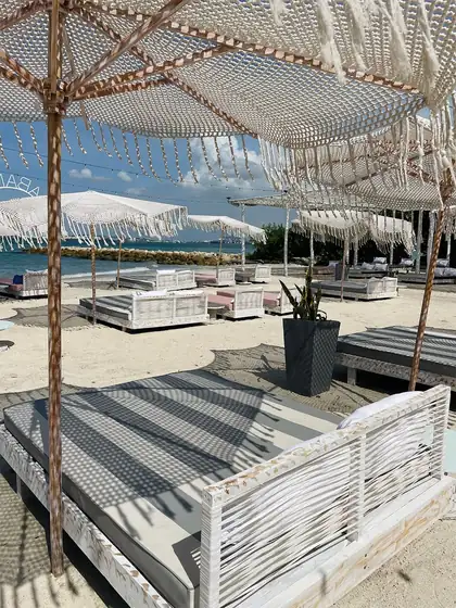 Kabanna Beach Club day pass, Tierra Bomba, on the day