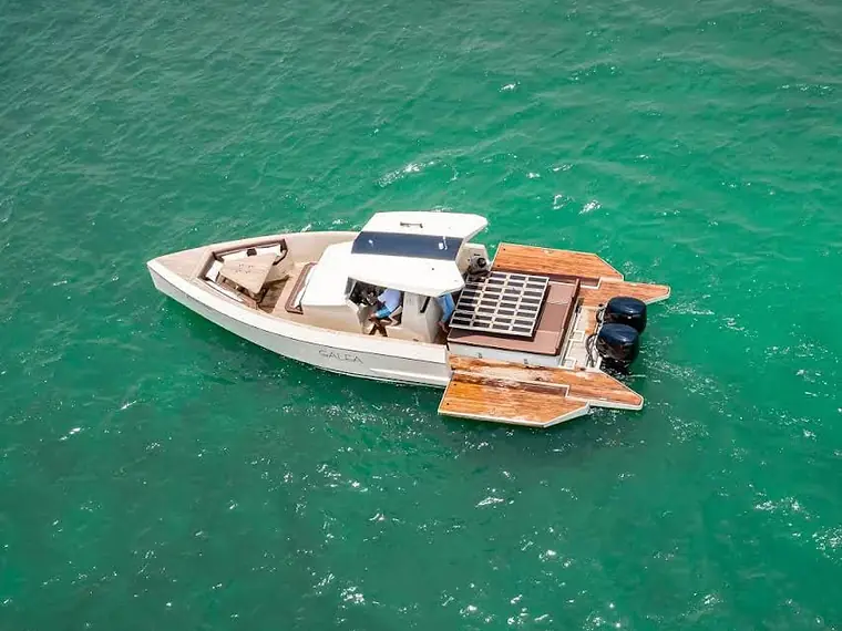 Lancha Galea 39 pies en Cartagena (foto 1 de 14)