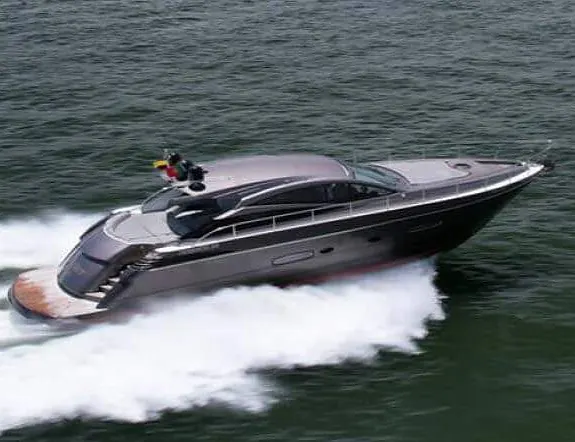 Yate Pershing II 56′ en Cartagena (foto 1 de 20)