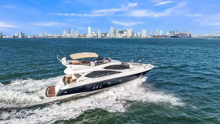 Yate Sunseeker Manhattan 64′ en Cartagena (foto 1 de 20)